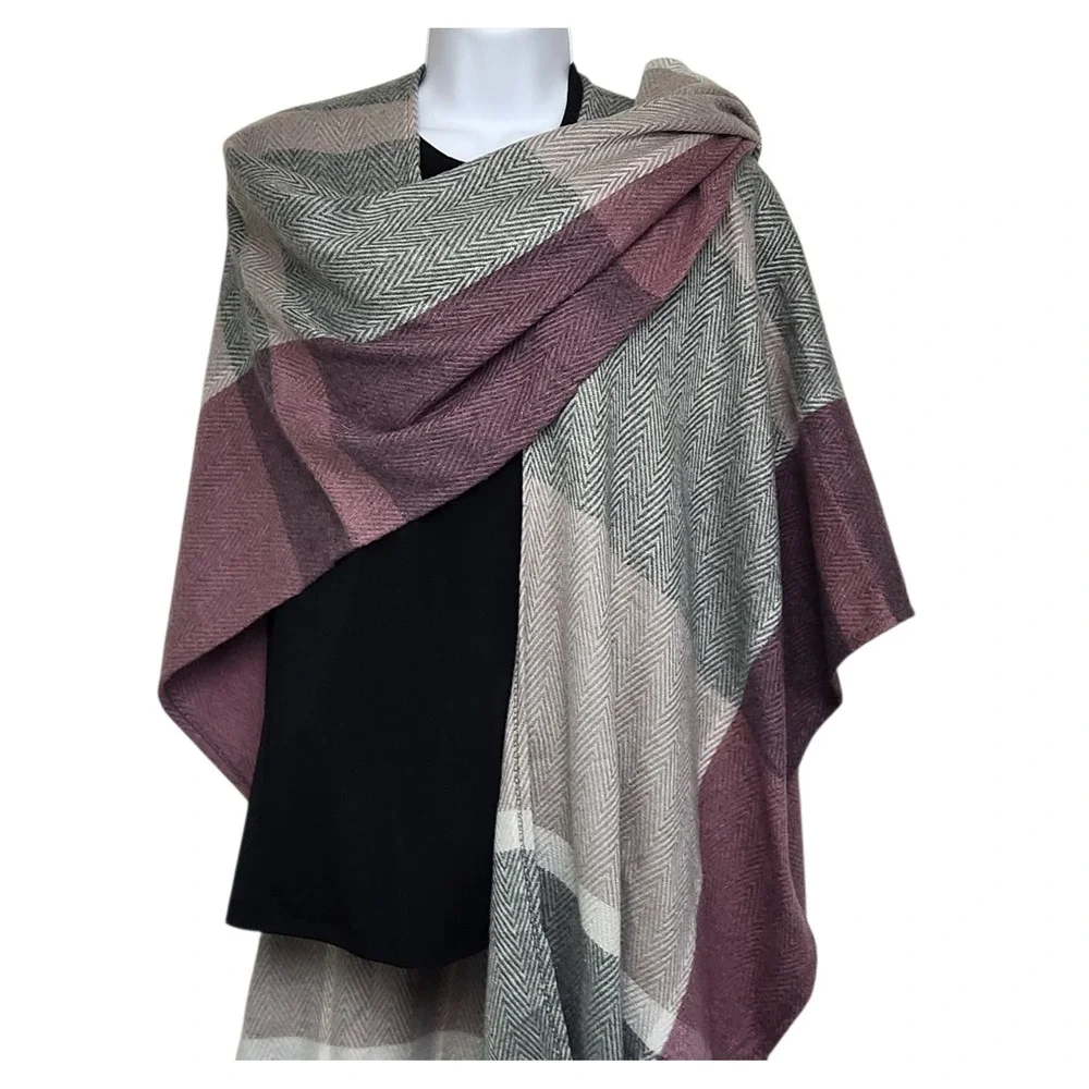 Woolrich Poncho Wrap Shawl Burgundy Grey Herringbone Plaid Fringe 32